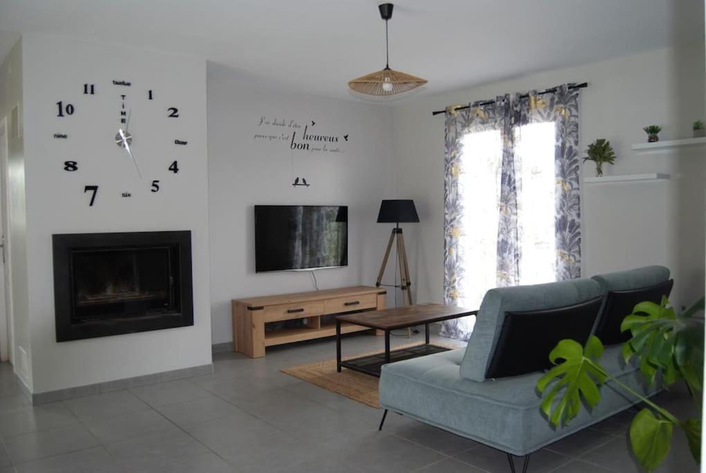 Villa Ac Interlude à Castelnau-de-Montmiral Extérieur photo